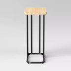Table d'appoint en C avec plateau rectangulaire en bois et métal, bois naturel