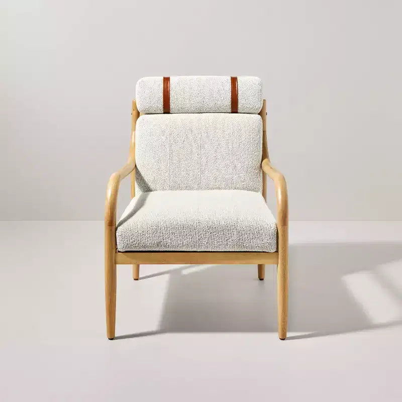 Fauteuil d'appoint en bois tapissé de bouclette – Structure en hévéa, coussins amovibles