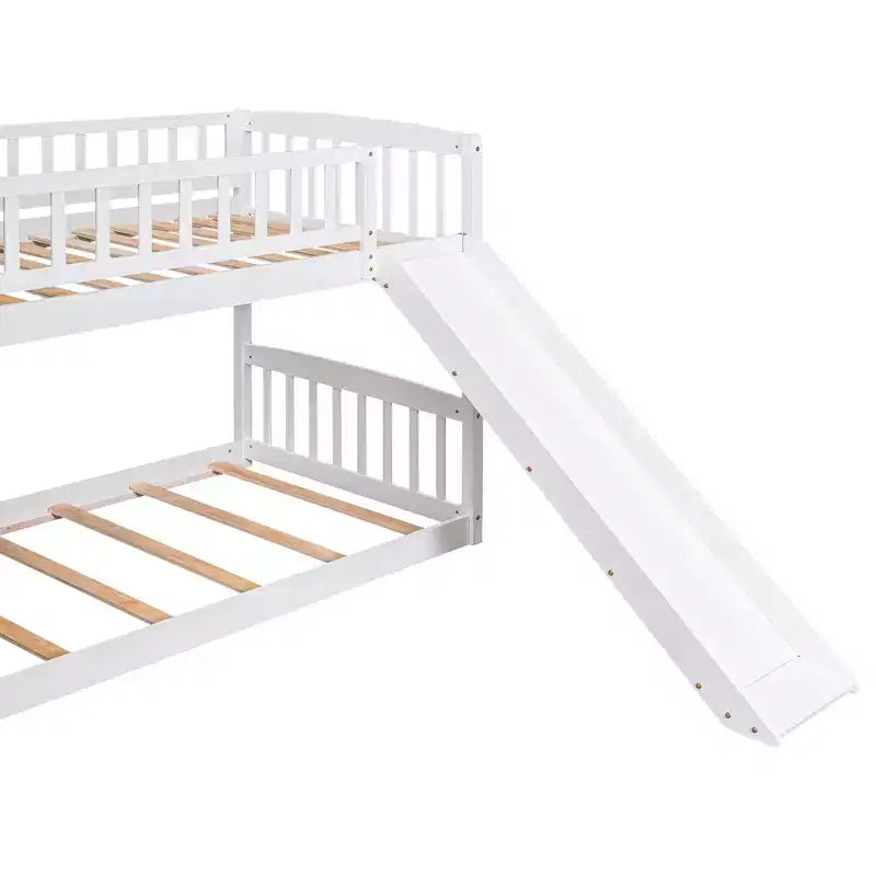 Lit superposé jumeau sur jumeau avec escalier, deux tiroirs et toboggan