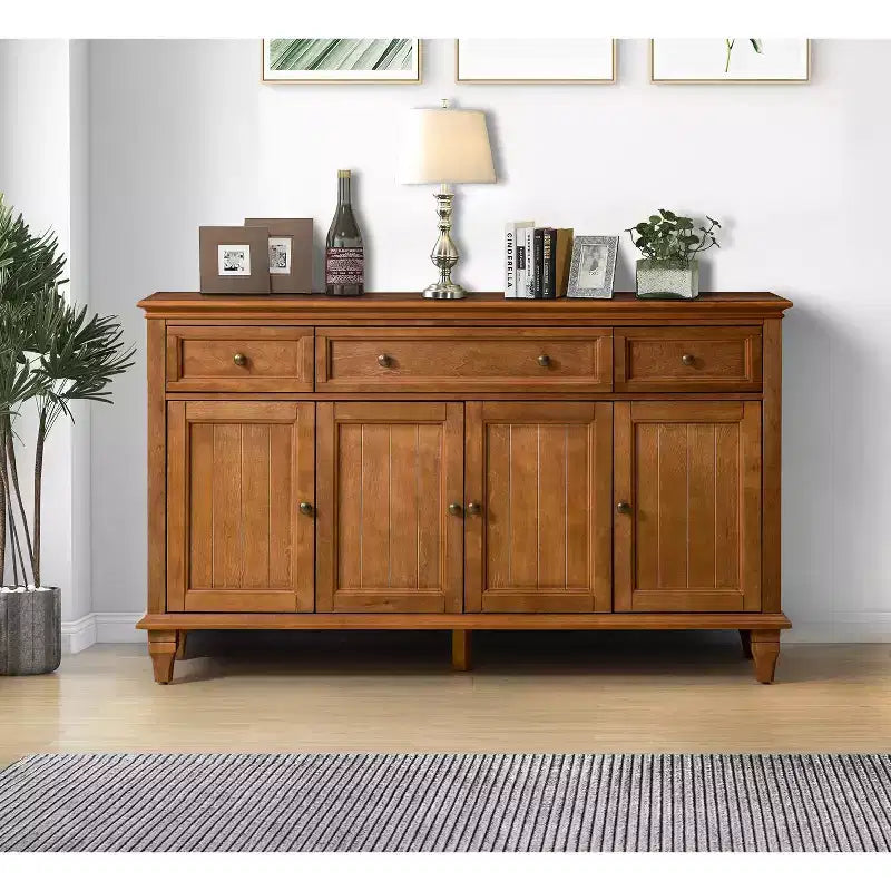 Buffet traditionnel de 147 cm de large à 3 tiroirs avec pieds en bois massif