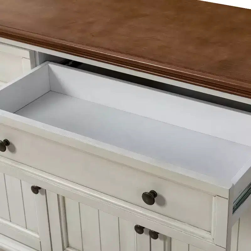 Buffet traditionnel de 147 cm de large à 3 tiroirs avec pieds en bois massif