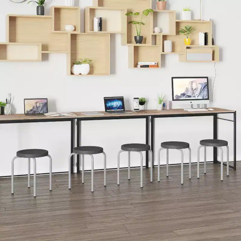 Tabouret empilable sans dossier, lot de 5 – Assise noire, structure thermolaquée argentée