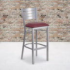 Lot de 2 tabourets de bar en métal avec dossier à lattes, couleur argent