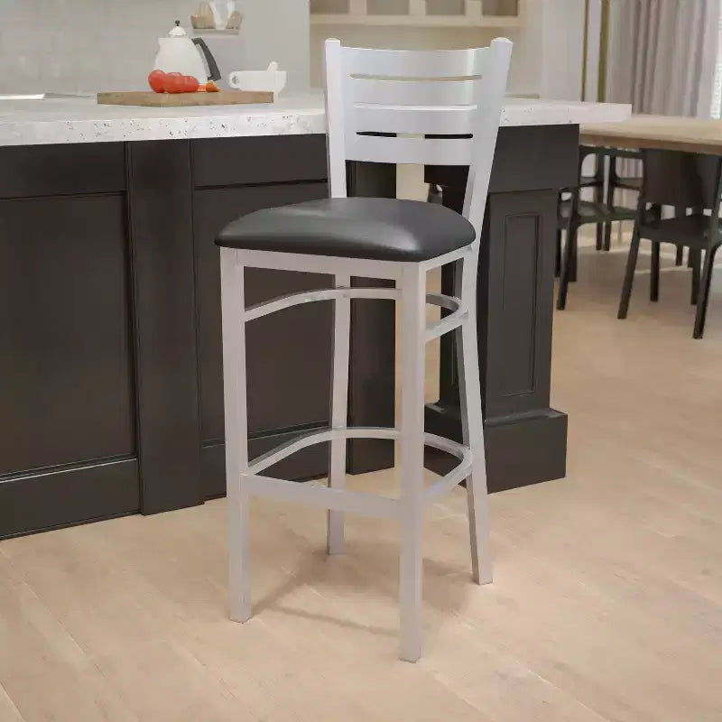 Lot de 2 tabourets de bar en métal avec dossier à lattes, couleur argent