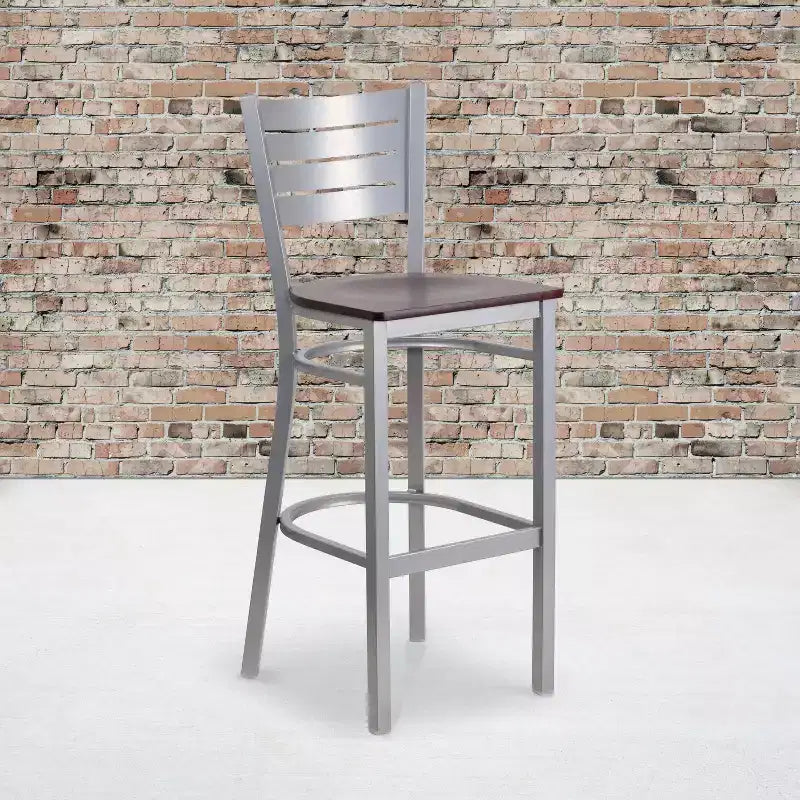 Lot de 2 tabourets de bar en métal avec dossier à lattes, couleur argent