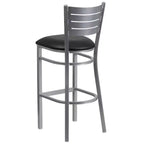 Lot de 2 tabourets de bar en métal avec dossier à lattes, couleur argent