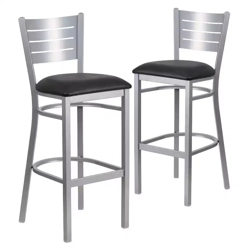 Lot de 2 tabourets de bar en métal avec dossier à lattes, couleur argent