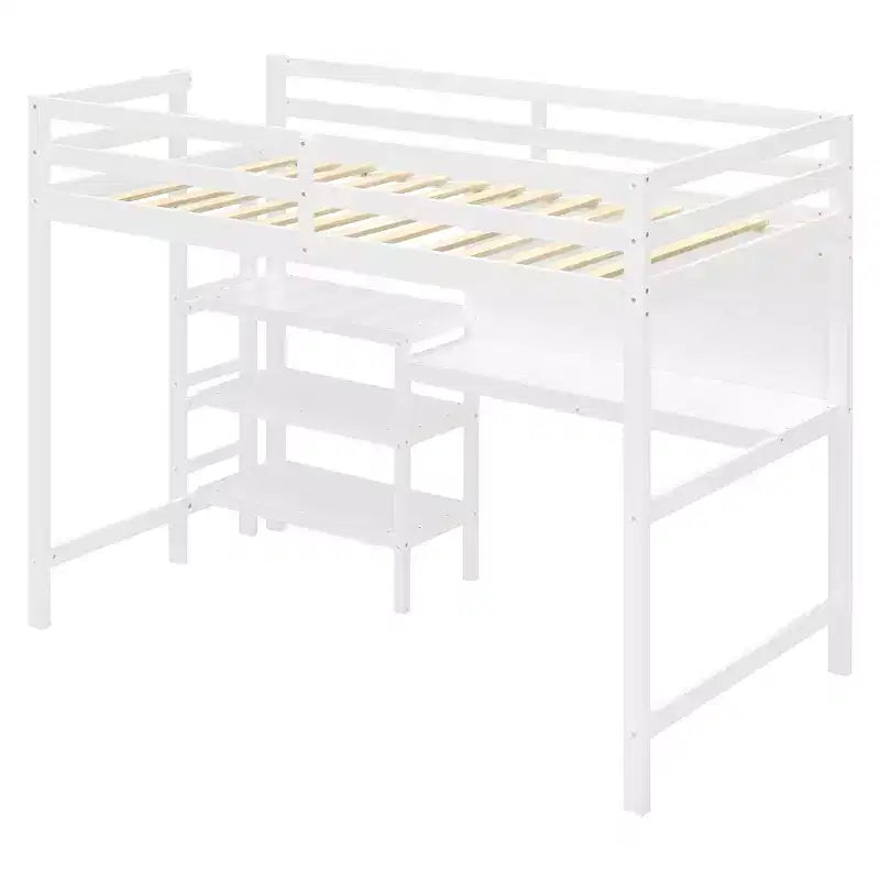 Lit mezzanine en bois avec étagères, bureau et tableau d'écriture