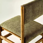 Chaise de salle à manger sans accoudoirs avec pieds tournés – Structure en bois d'hévéa, rembourrage en mousse